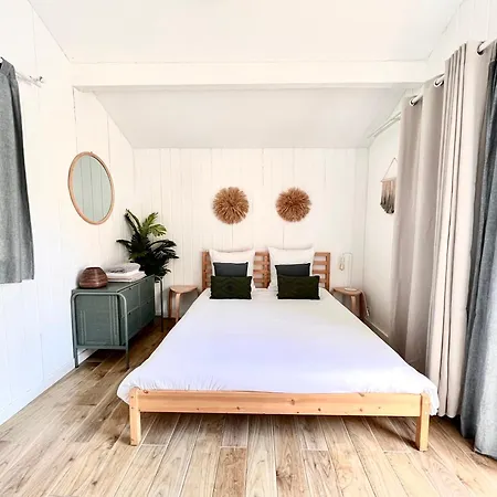 Bota Nova Villa *
