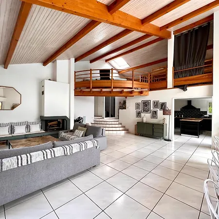 Bota Nova Villa *